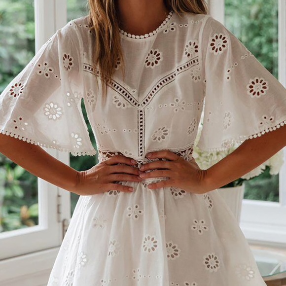 Sale!!! 💰 Flare sleeve cotton white lace dress Backless - Picture 4 of 5